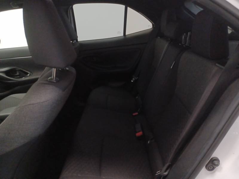 Toyota Yaris - Photo 13