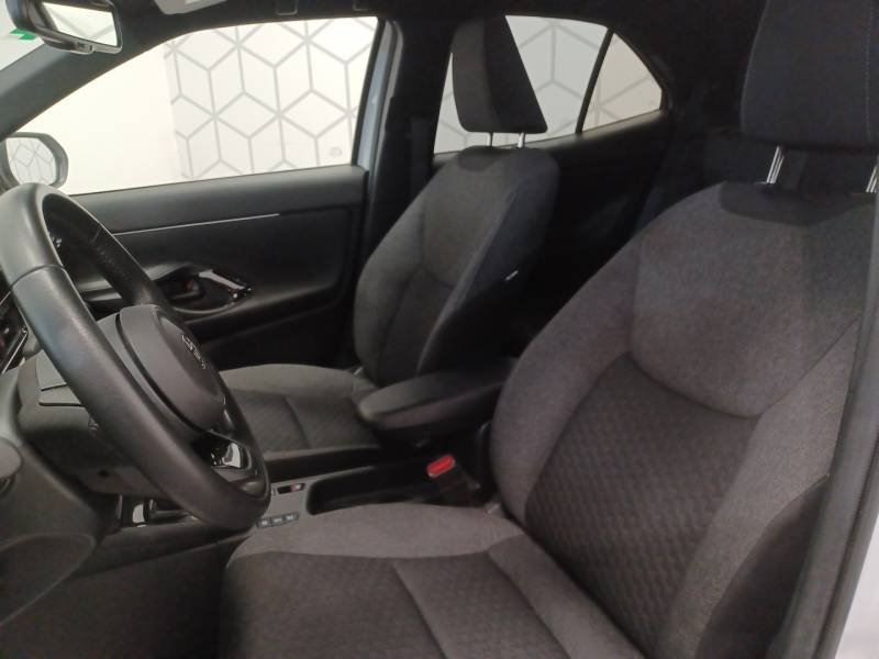 Toyota Yaris - Photo 10