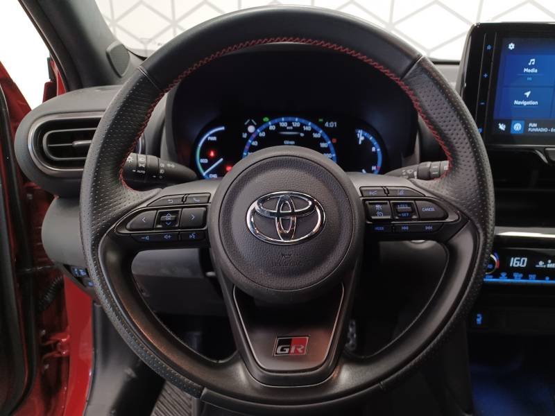 Toyota Yaris - Photo 17