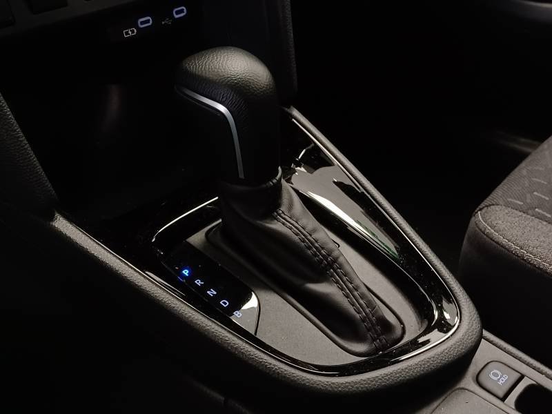 Toyota Yaris - Photo 24