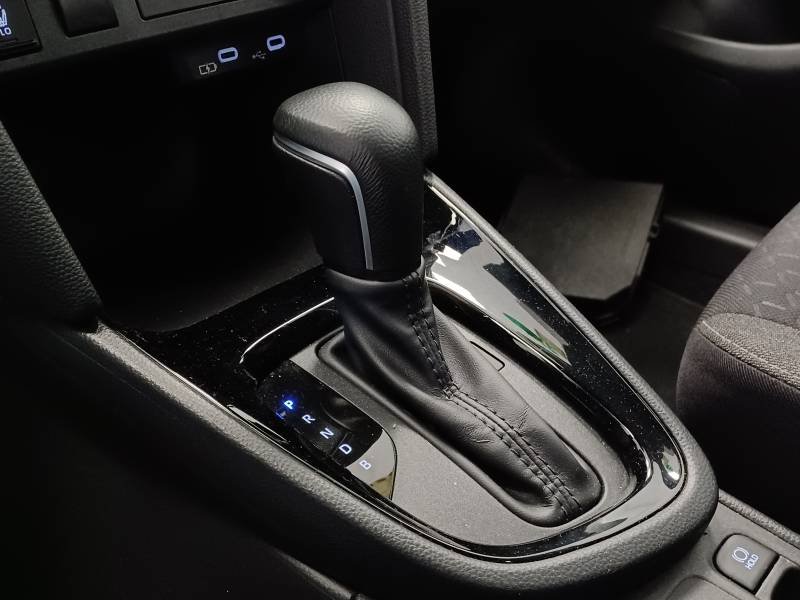 Toyota Yaris - Photo 24