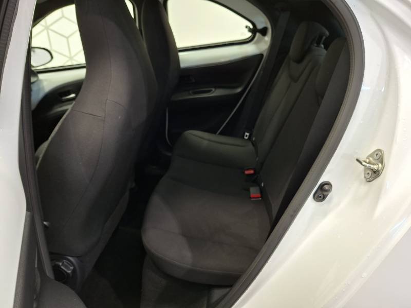 Toyota aygo x - Photo 13