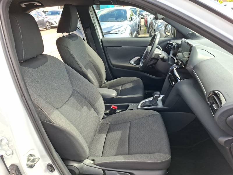 Toyota Yaris - Photo 12