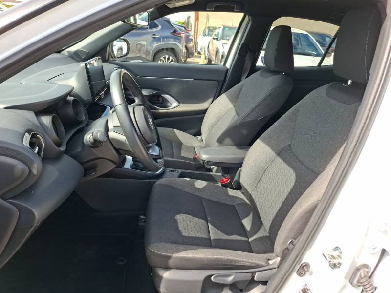 Toyota Yaris - Photo 10