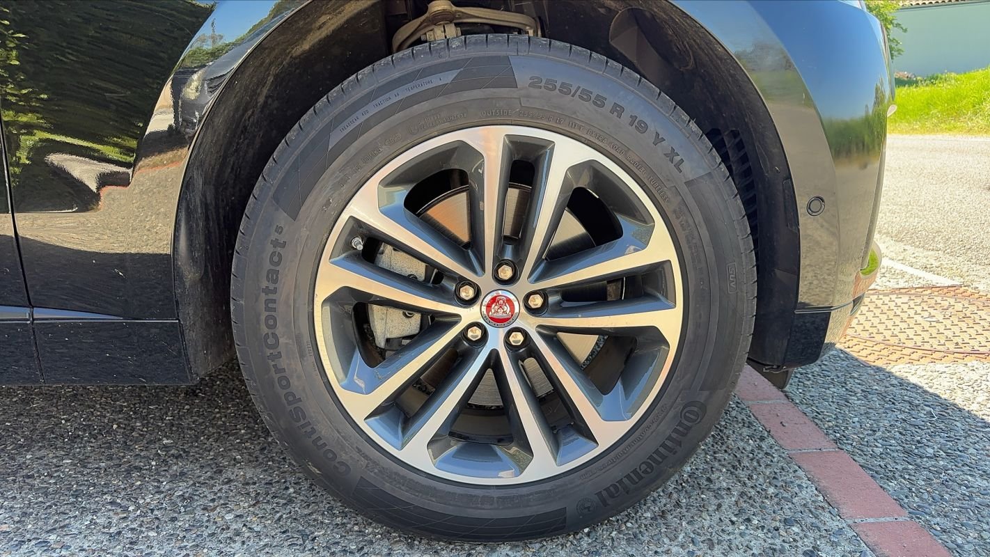 Jaguar F-Pace - Photo 17