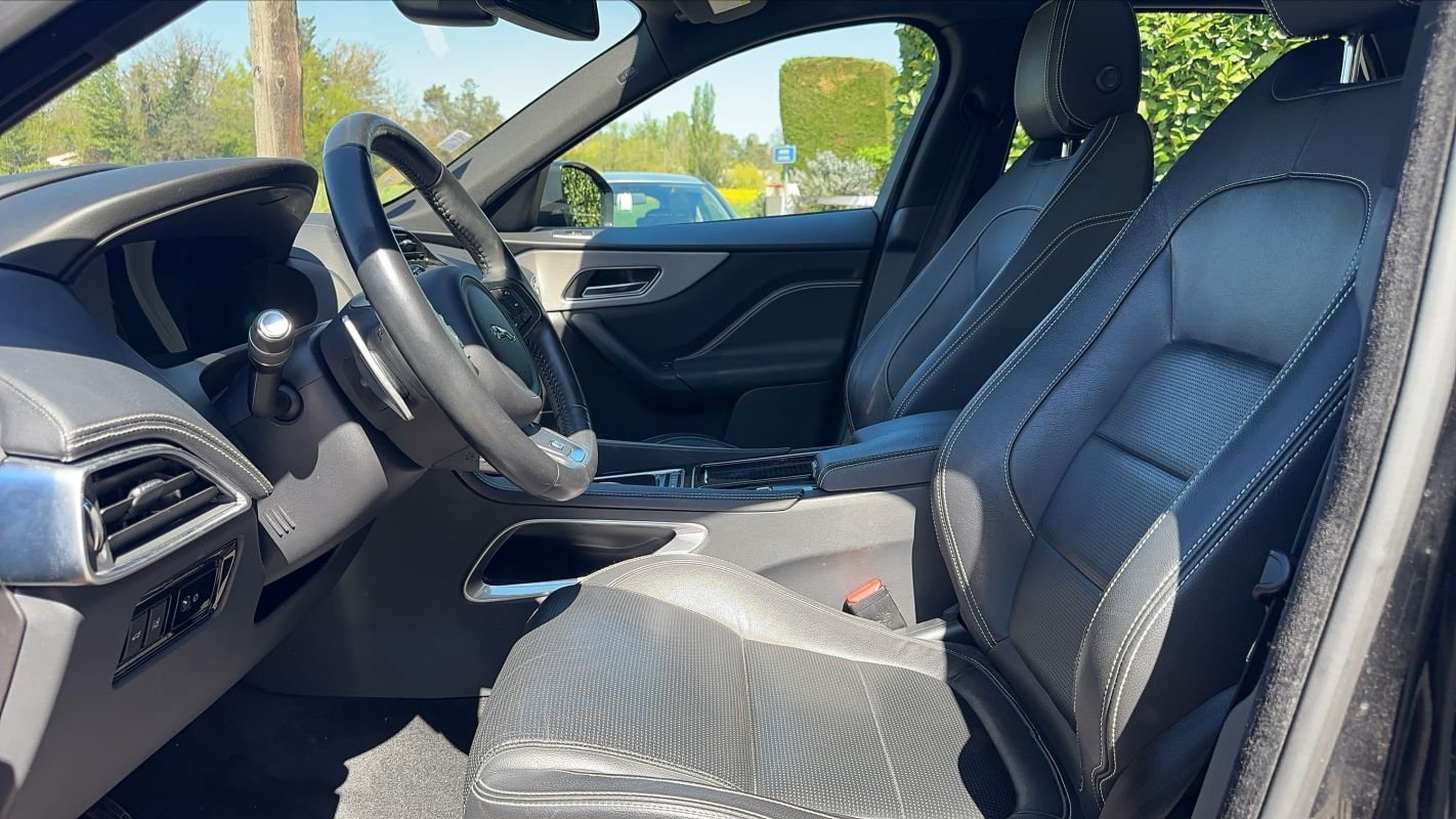 Jaguar F-Pace - Photo 25