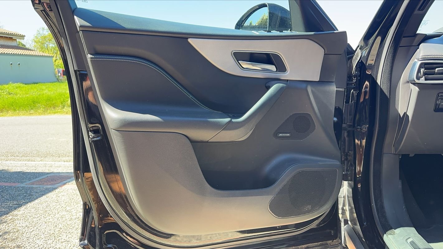 Jaguar F-Pace - Photo 7