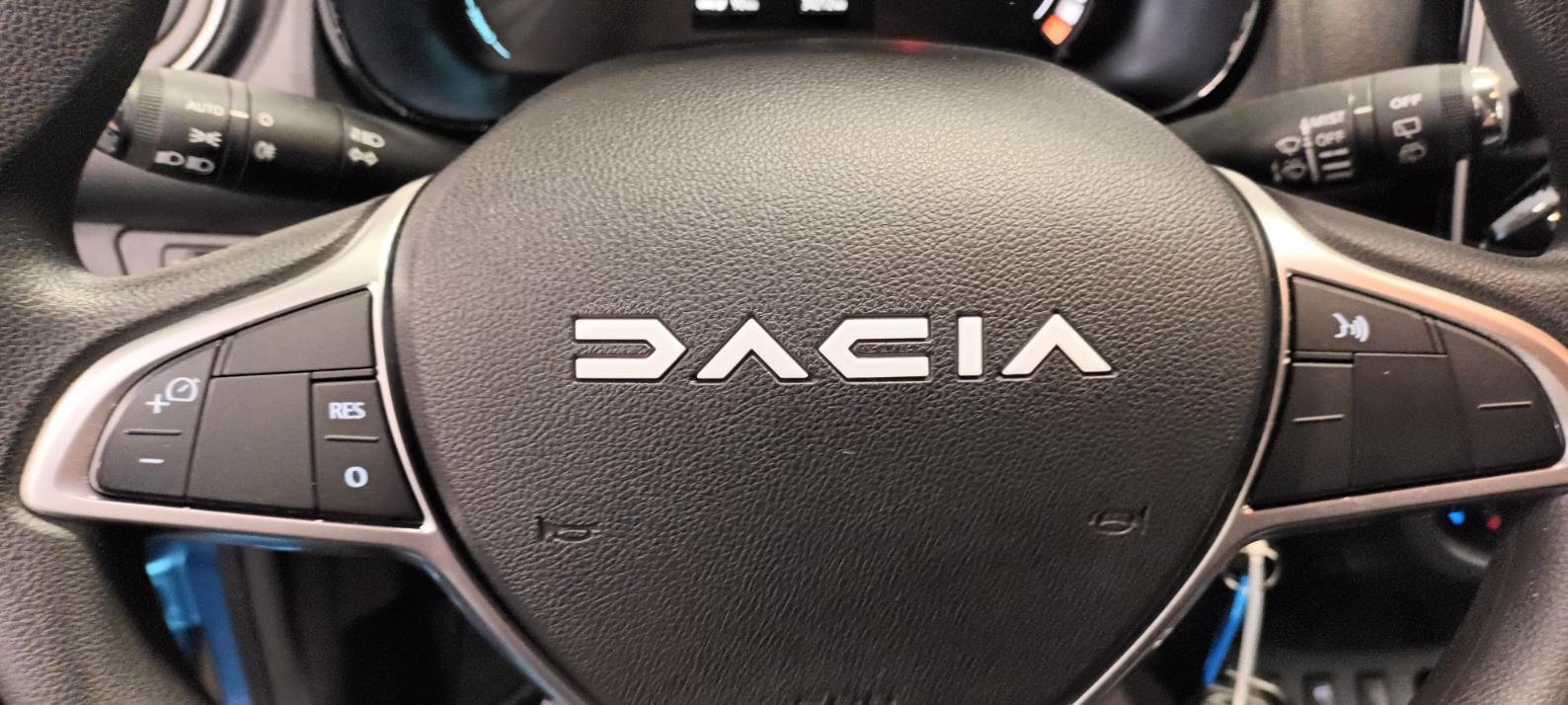 Dacia Spring - Photo 13