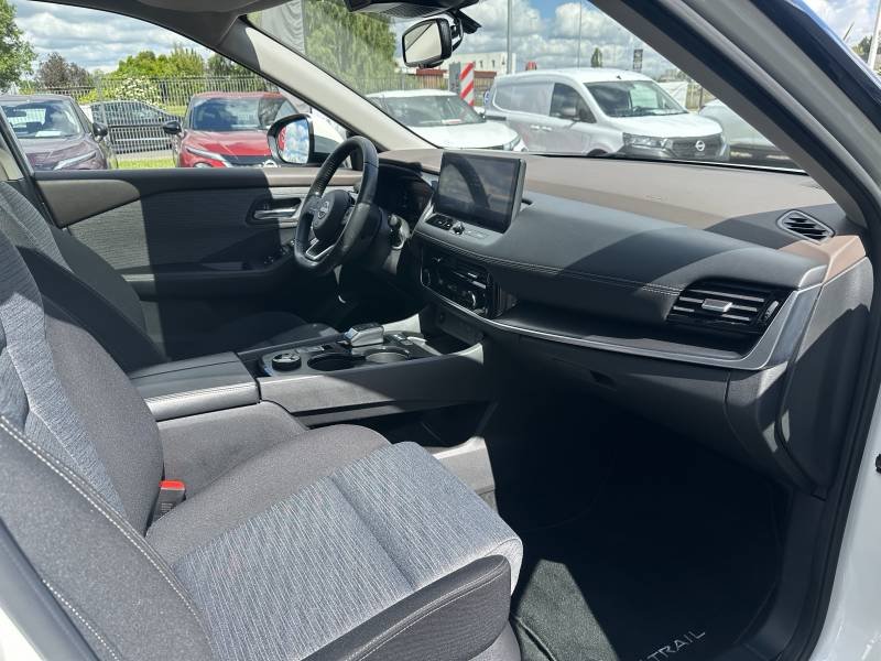 Nissan X-Trail - Photo 16