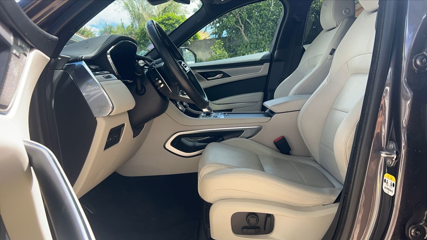 Jaguar F-Pace - Photo 26