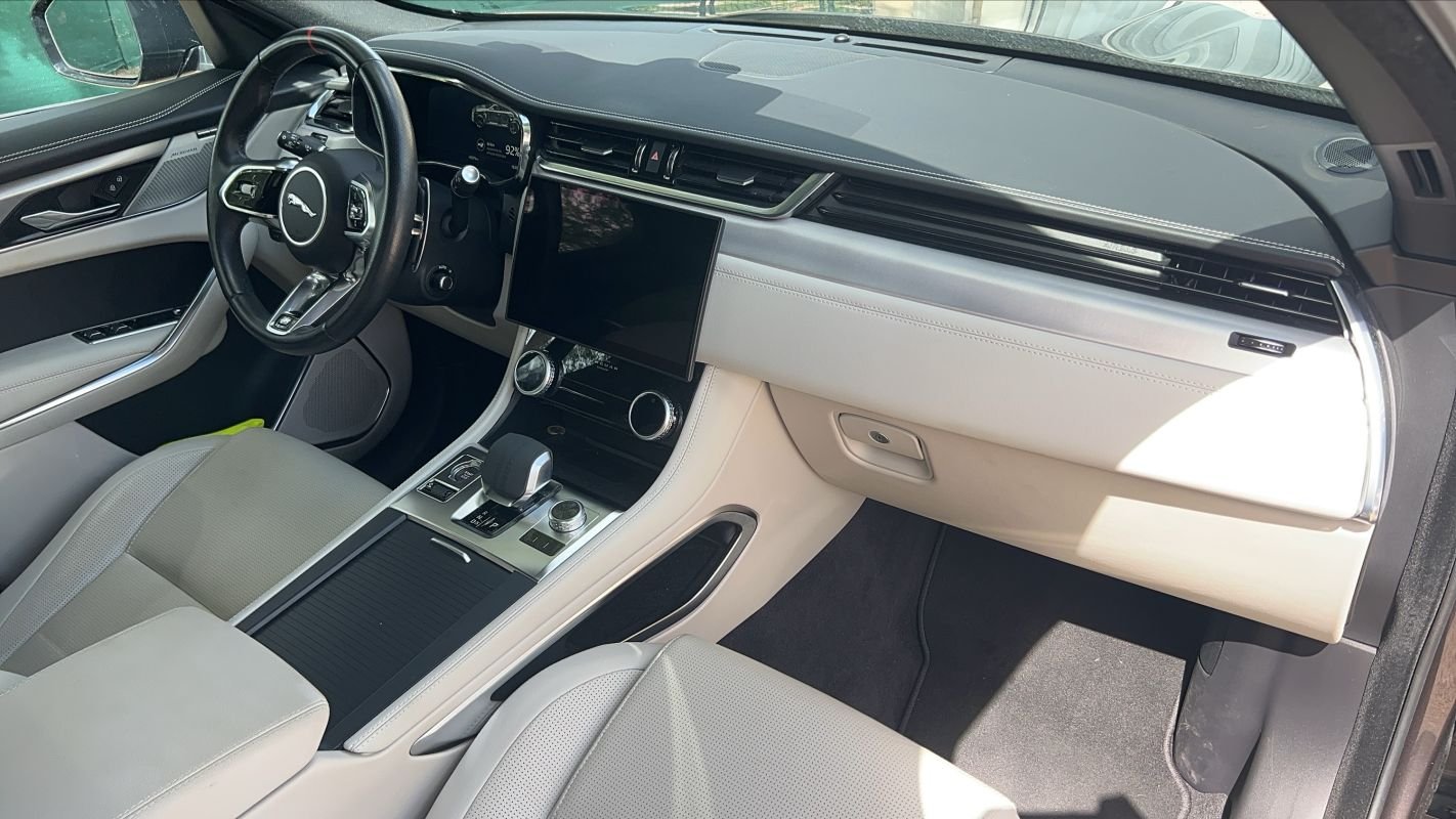 Jaguar F-Pace - Photo 10