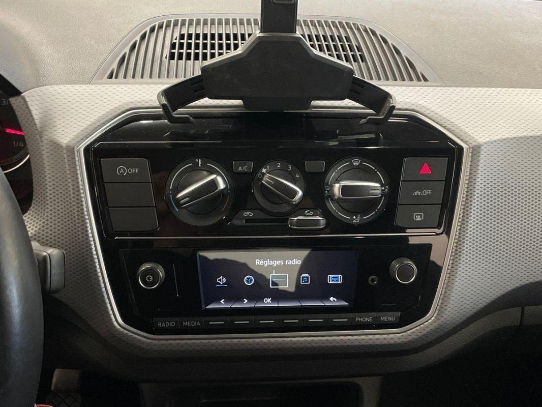 Volkswagen Up! - Photo 16