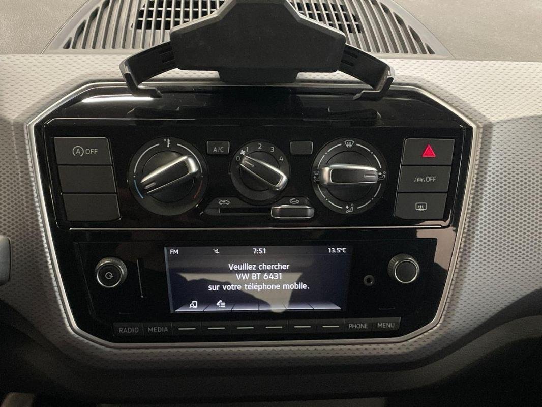 Volkswagen Up! - Photo 17