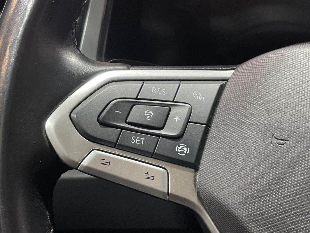 Volkswagen T-Roc - Photo 21