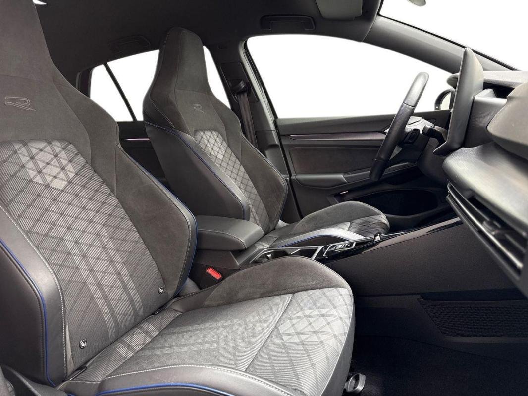 Volkswagen Golf - Photo 13