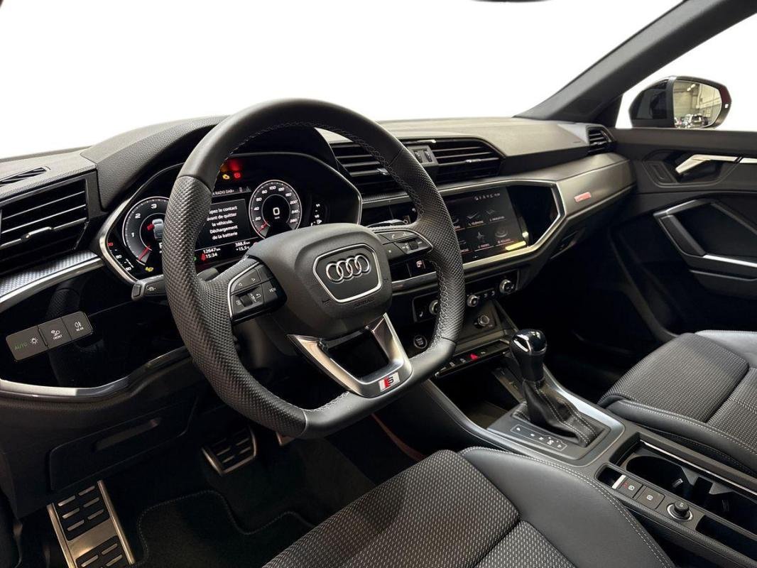 Audi Q3 Sportback - Photo 9