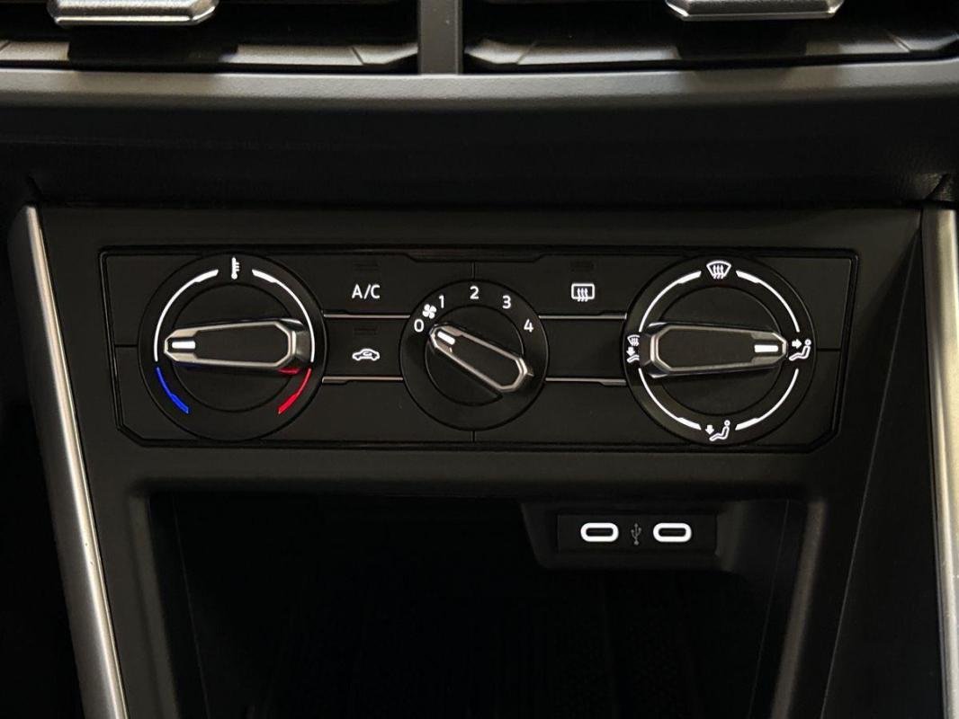 Volkswagen Polo - Photo 19