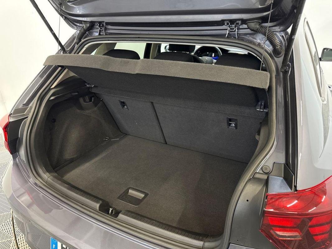 Volkswagen Polo - Photo 32