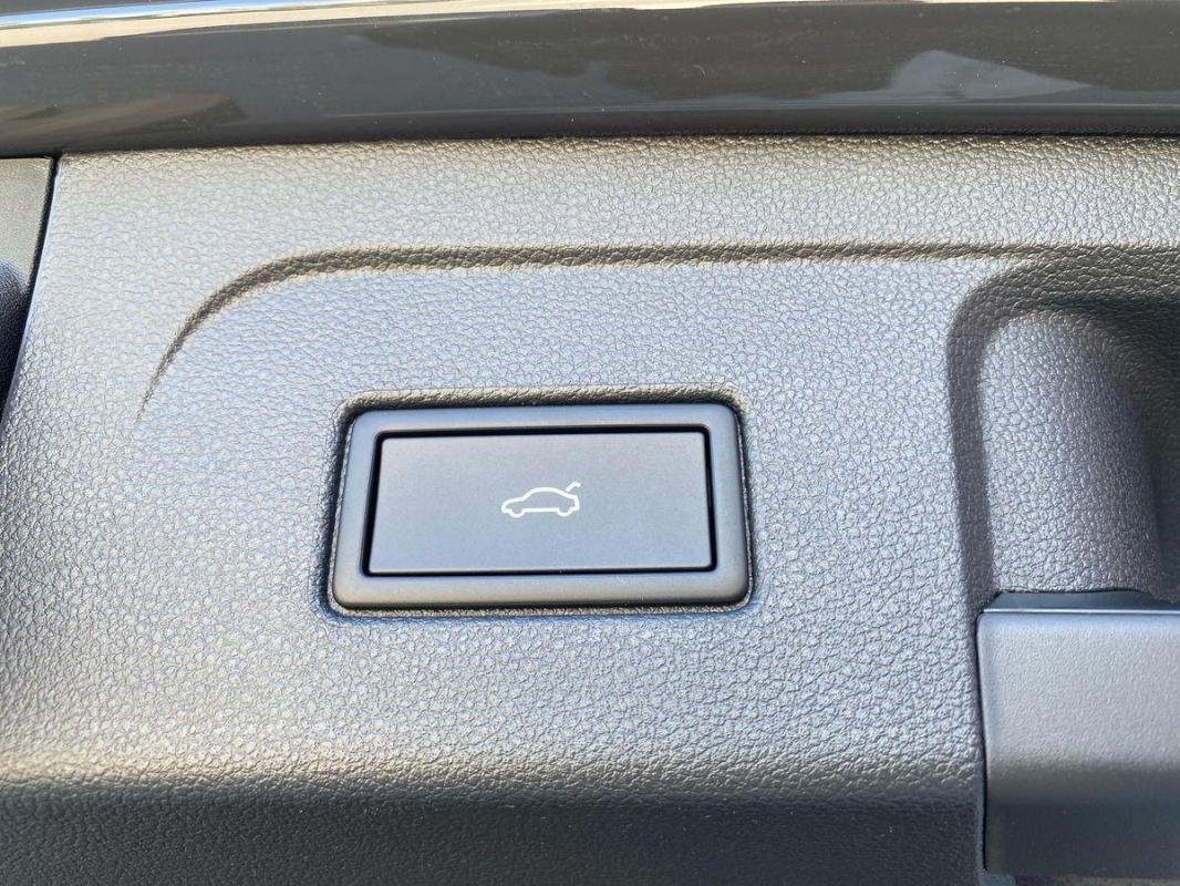 Volkswagen Touran - Photo 21