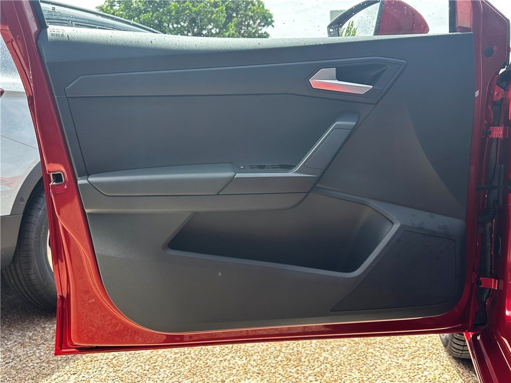 Seat Ibiza - Photo 13