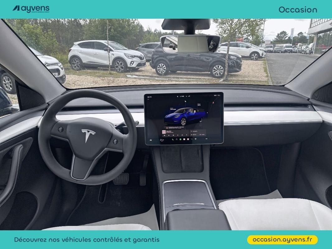 Tesla Model Y - Photo 12