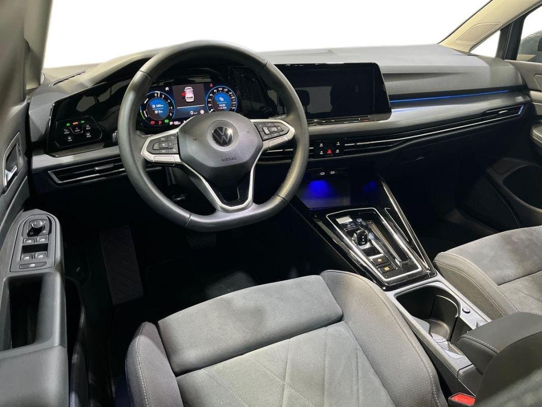 Volkswagen Golf - Photo 24