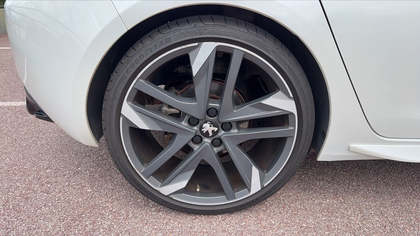 Peugeot 308 - Photo 16