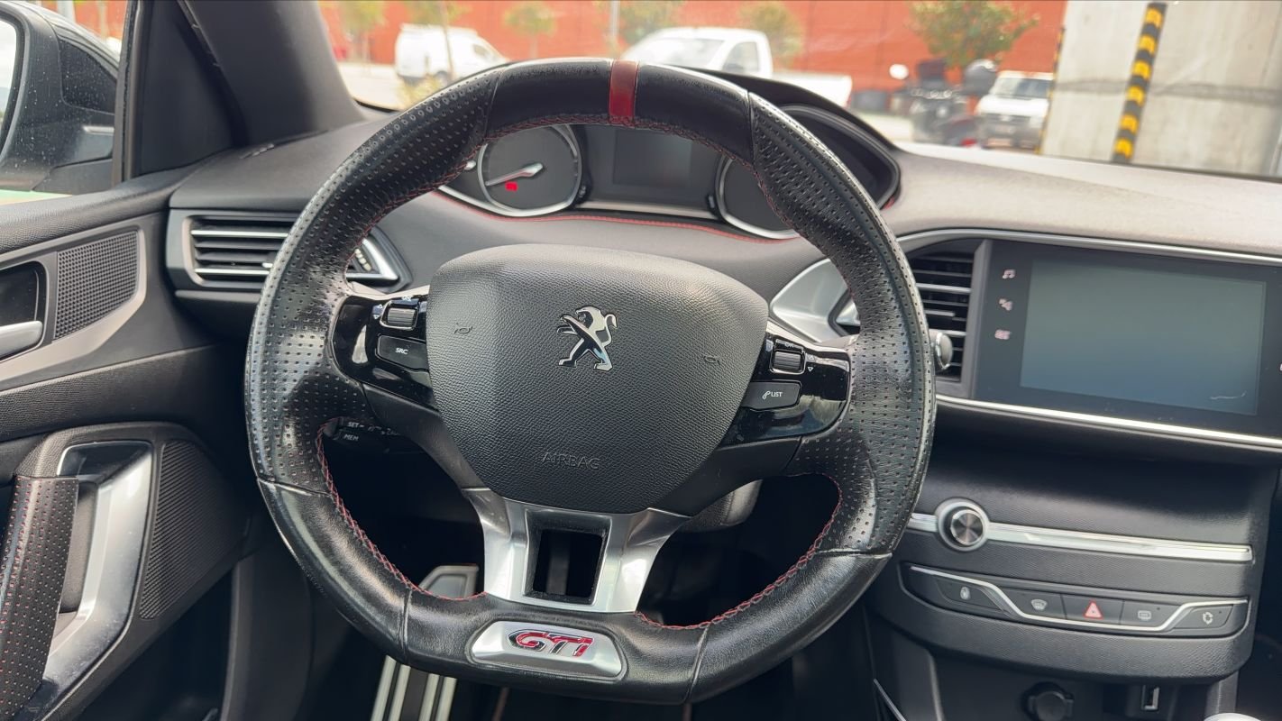 Peugeot 308 - Photo 24