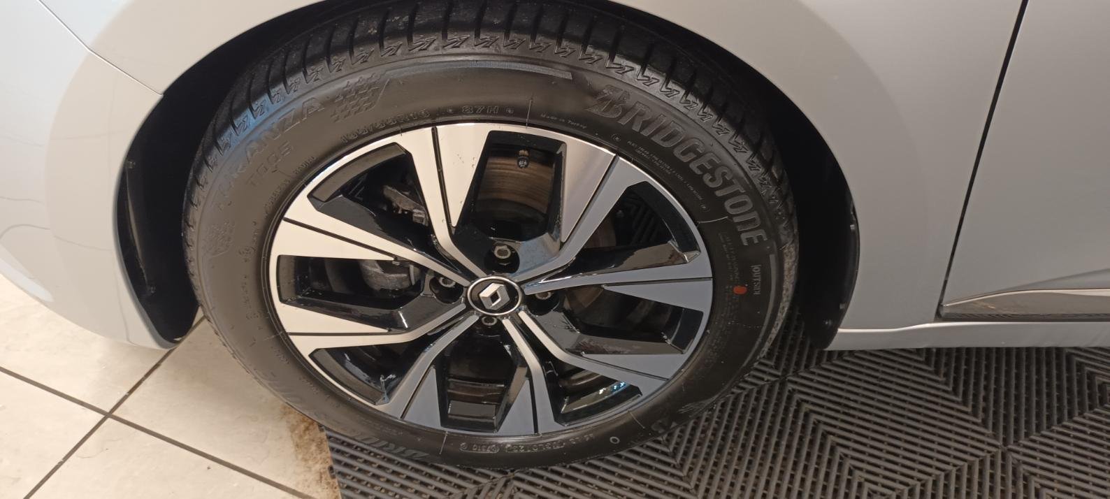 Renault Clio - Photo 16