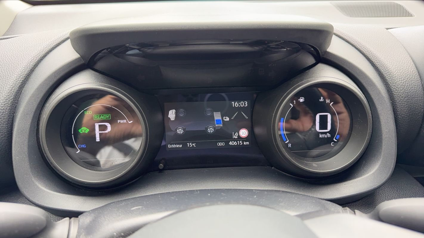 Toyota Yaris - Photo 12