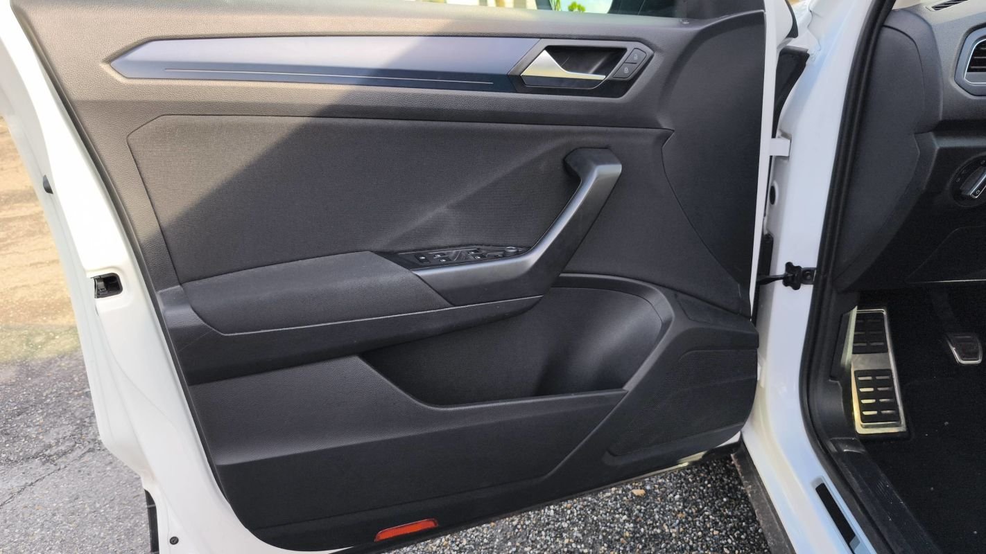 Volkswagen T-Roc - Photo 7