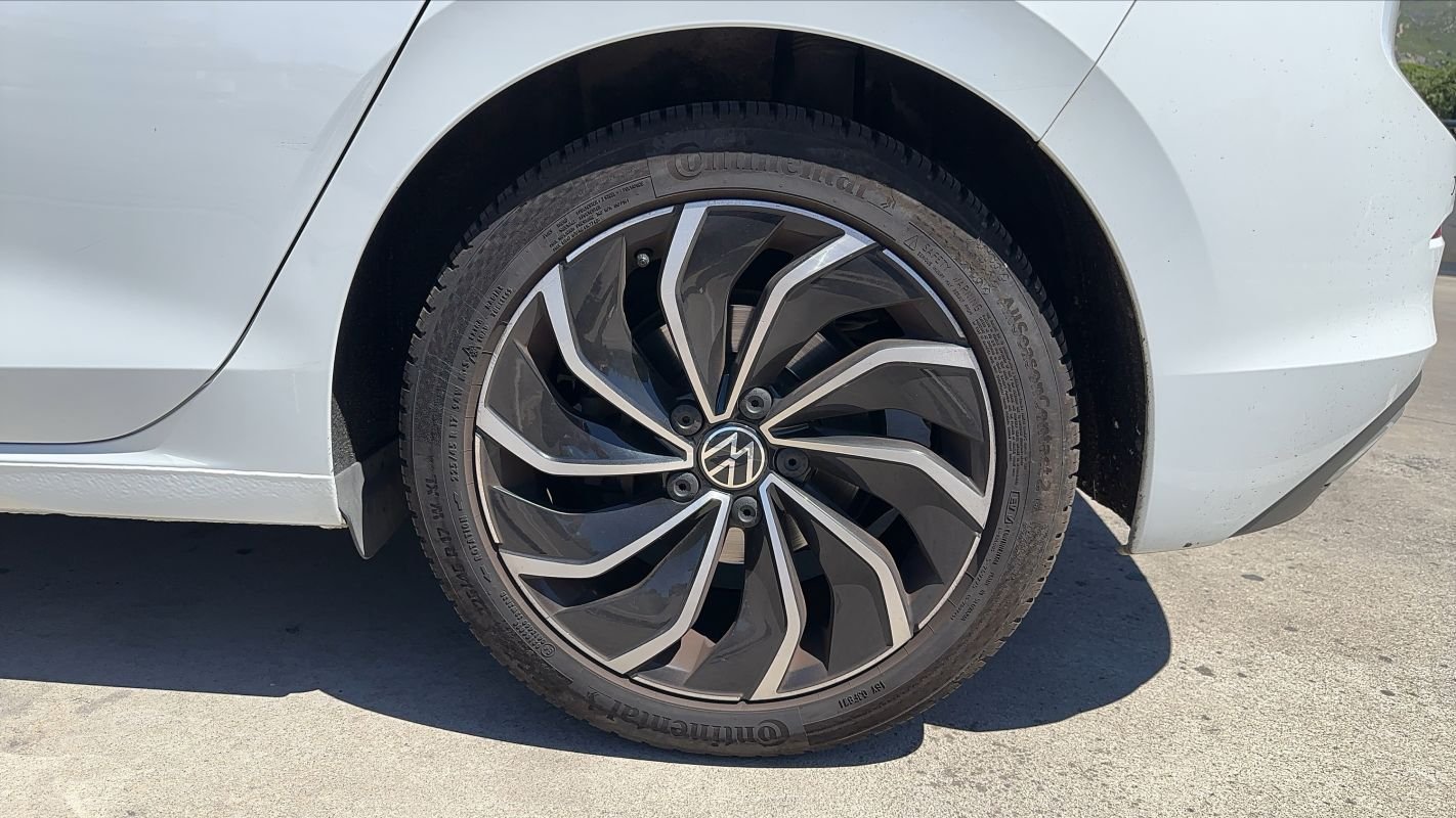 Volkswagen Golf - Photo 19