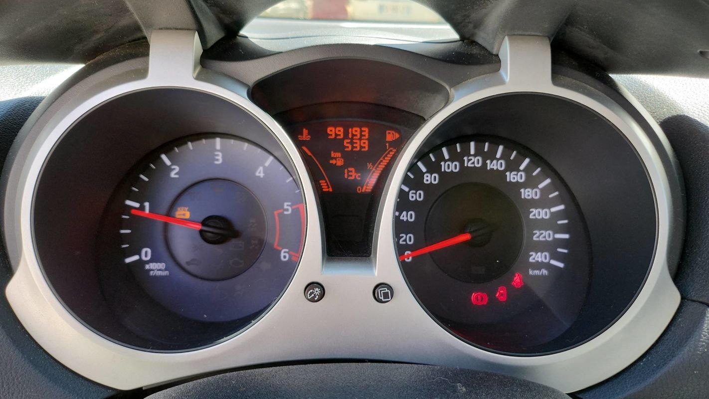 Nissan Juke - Photo 12