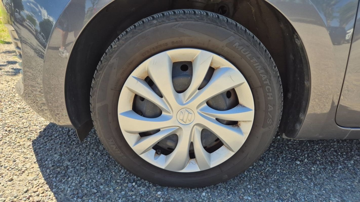 Suzuki Swift - Photo 18