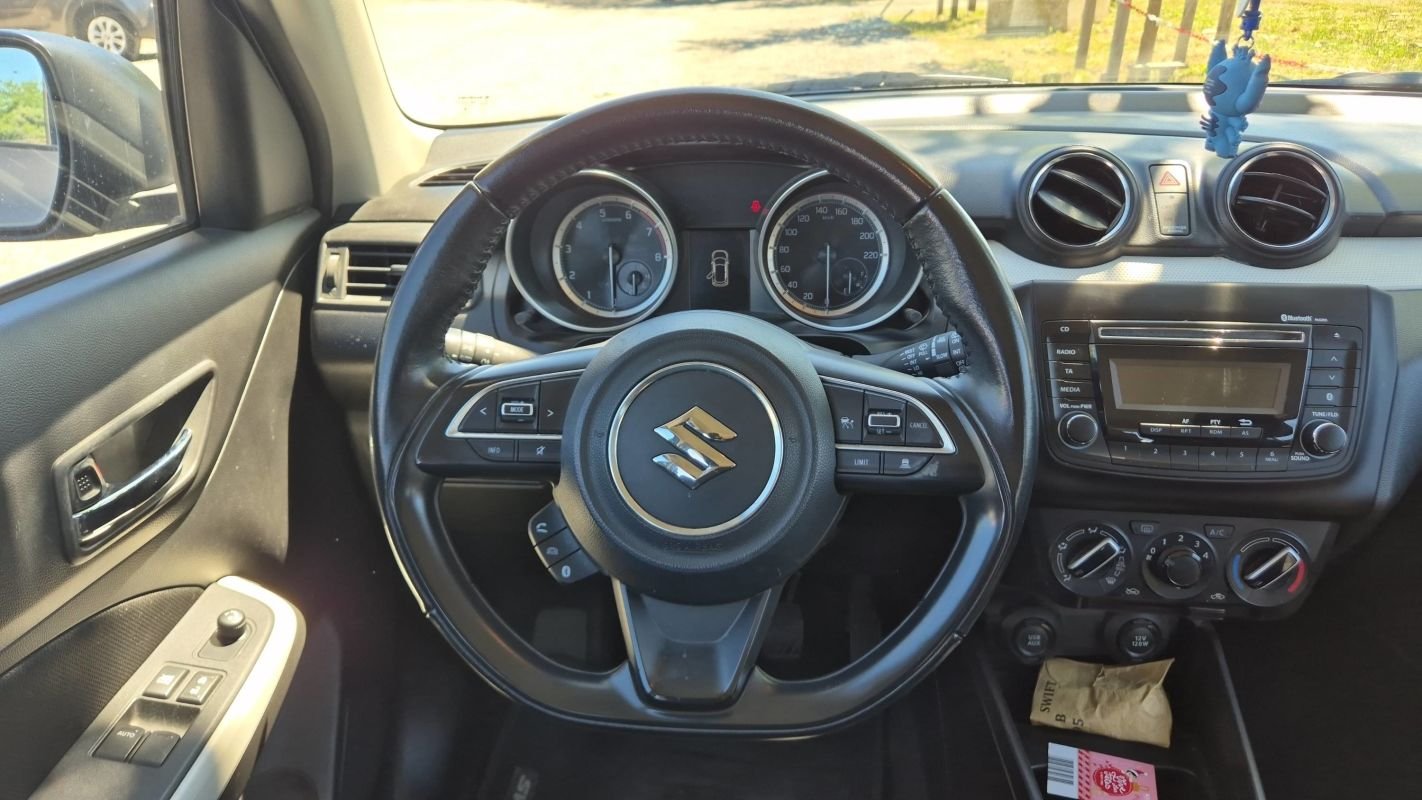 Suzuki Swift - Photo 22