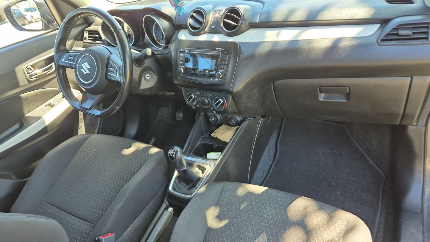 Suzuki Swift - Photo 10