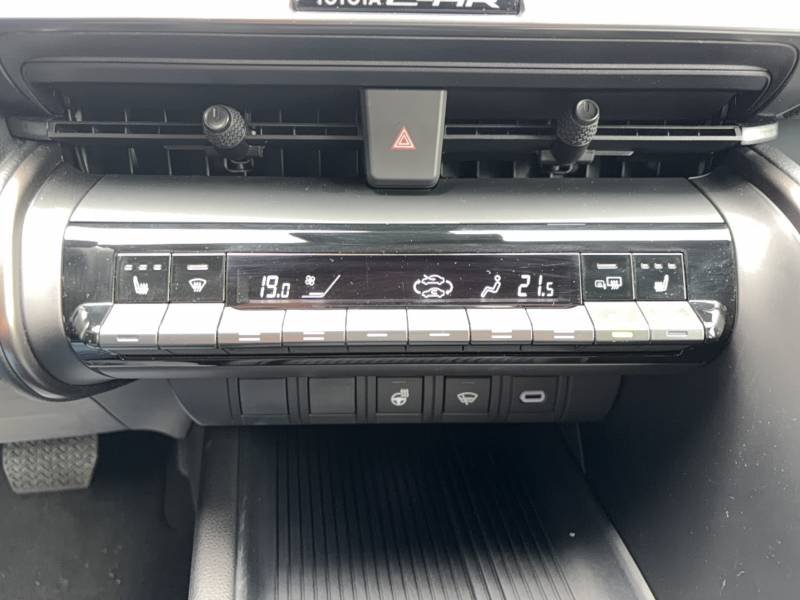 Toyota C-HR - Photo 23
