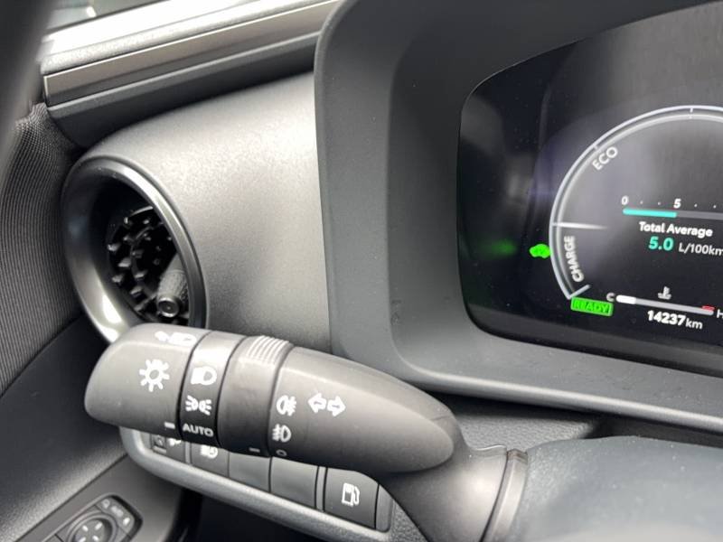 Toyota C-HR - Photo 28