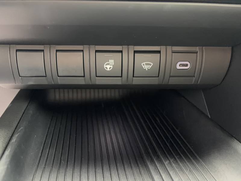 Toyota C-HR - Photo 30