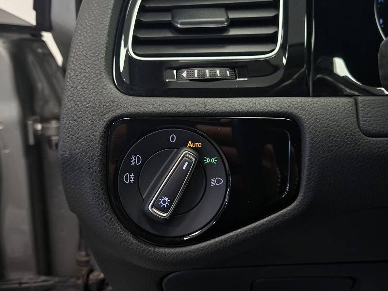 Volkswagen Golf - Photo 17