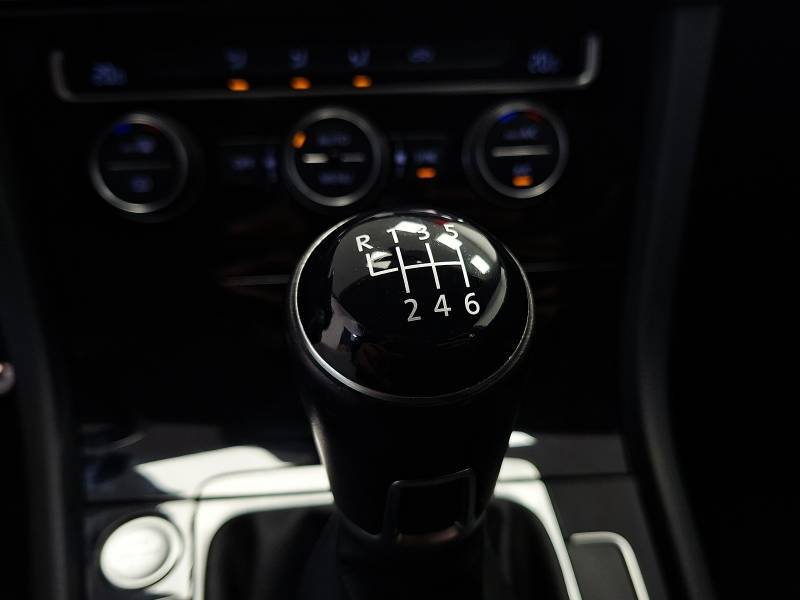 Volkswagen Golf - Photo 25