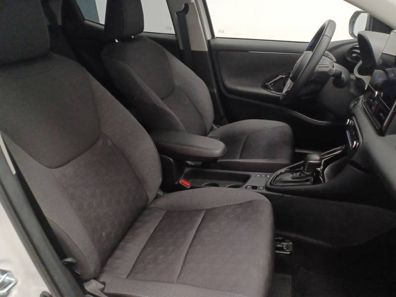 Toyota Yaris - Photo 12