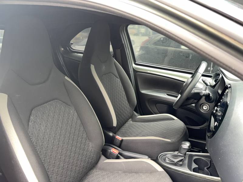 Toyota aygo x - Photo 12