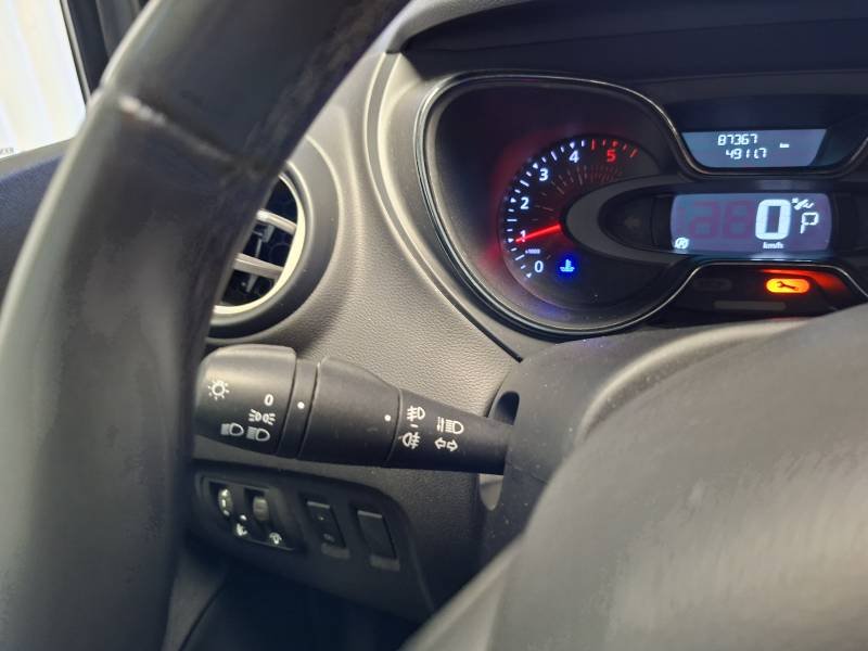Renault Captur - Photo 17