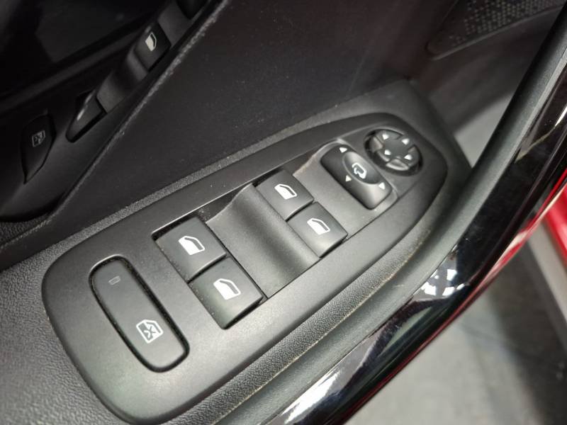 Peugeot 2008 - Photo 18