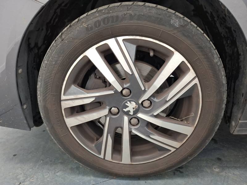 Peugeot 208 - Photo 14