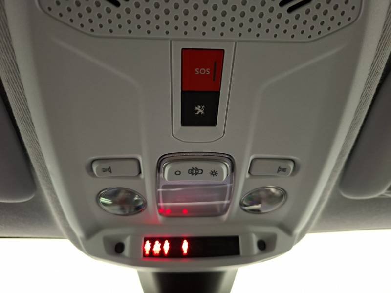 Peugeot 208 - Photo 15