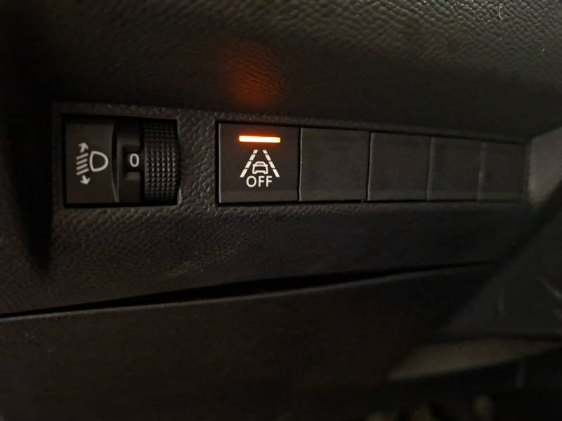 Peugeot 208 - Photo 22