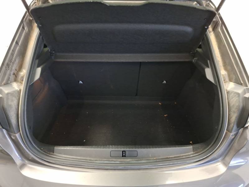 Peugeot 208 - Photo 9