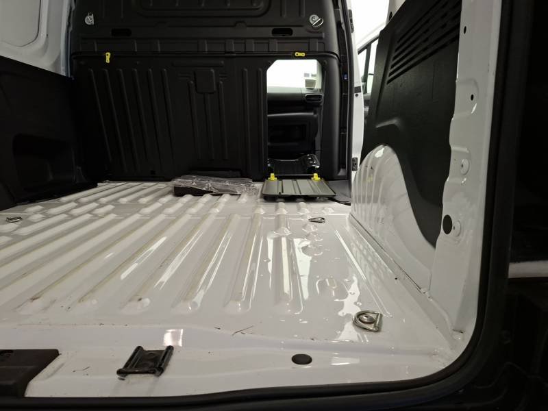 Peugeot Partner - Photo 32